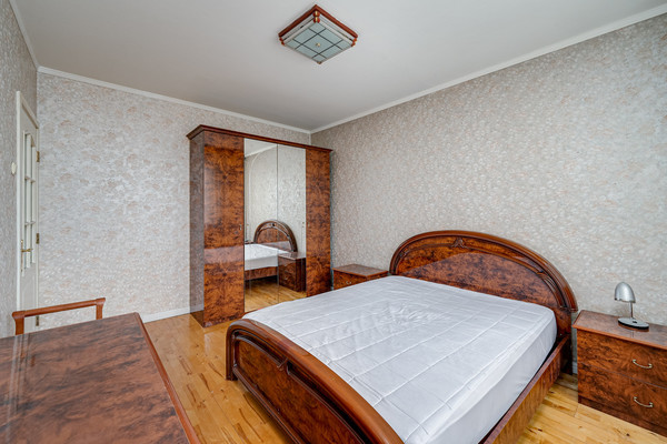Продам двухкомнатную (2-комн.) квартиру, Рублевское ш, 16к2, Рублево п