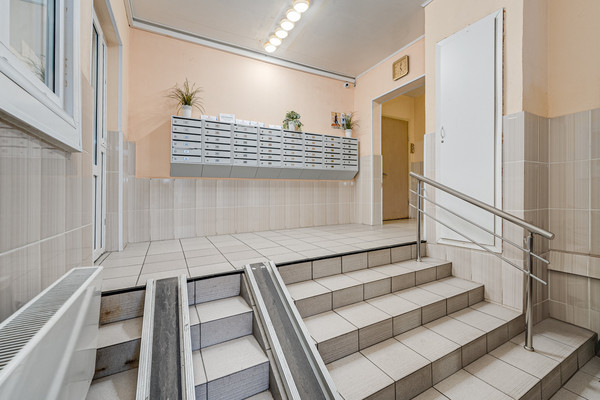 Продам двухкомнатную (2-комн.) квартиру, Рублевское ш, 16к2, Рублево п