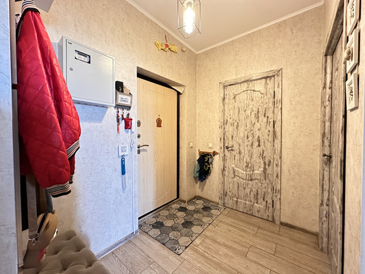 Продам однокомнатную (1-комн.) квартиру, Дыбенко ул, 42Ак3, Санкт-Петербург г
