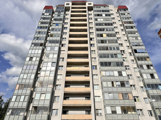 Продам однокомнатную (1-комн.) квартиру, Дыбенко ул, 42Ак3, Санкт-Петербург г