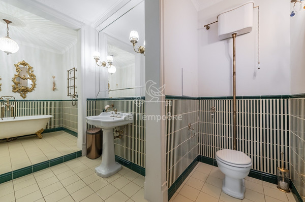 Продам трехкомнатную (3-комн.) квартиру, Вавилова ул, 2, Москва г