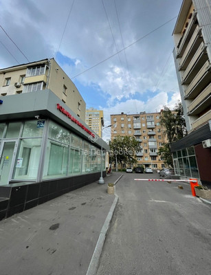 Продам торговое помещение 706,6 м2, Шаболовка ул, 25к2, Москва г