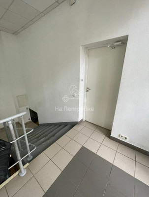 Продам торговое помещение 706,6 м2, Шаболовка ул, 25к2, Москва г