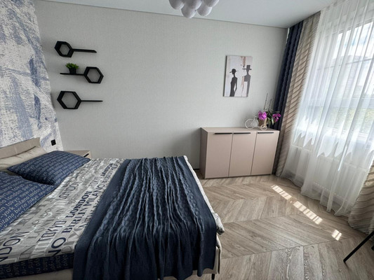 Продам двухкомнатную (2-комн.) квартиру, Стачки пр-кт, 200С1, Ростов-на-Дону г