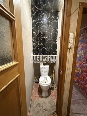 Продам двухкомнатную (2-комн.) квартиру, Купчинская ул, 13к1, Санкт-Петербург г