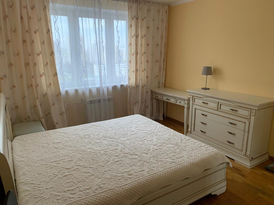 Продам трехкомнатную (3-комн.) квартиру, Привольная ул, 1к1, Москва г