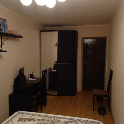 Продам трехкомнатную (3-комн.) квартиру, Прудовый пер, 1, Быково рп