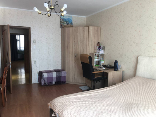 Продам трехкомнатную (3-комн.) квартиру, Московская ул, 14к5, Пенино д