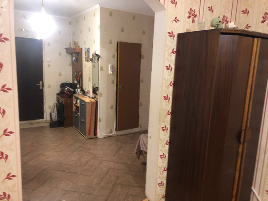 Продам трехкомнатную (3-комн.) квартиру, Московская ул, 14к5, Пенино д