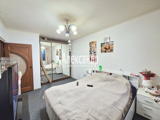 Продам двухкомнатную (2-комн.) квартиру, Олеко Дундича ул, 19к5, Санкт-Петербург г