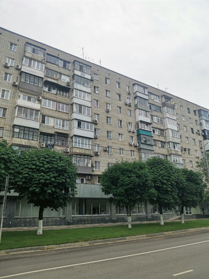 Продам трехкомнатную (3-комн.) квартиру, им. Яна Полуяна ул, 60, Краснодар г