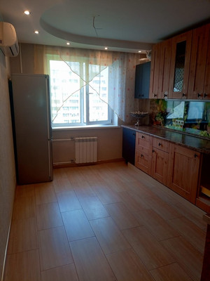 Продам двухкомнатную (2-комн.) квартиру, Белая Дача мкр, 23, Котельники г