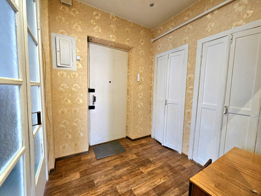 Продам двухкомнатную (2-комн.) квартиру, Казанская ул, 78, Киров г