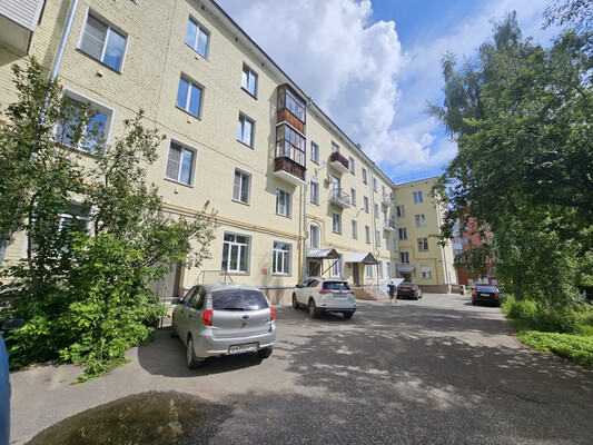 Продам двухкомнатную (2-комн.) квартиру, Казанская ул, 78, Киров г