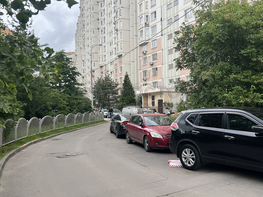 Продам трехкомнатную (3-комн.) квартиру, Братиславская ул, 8, Москва г