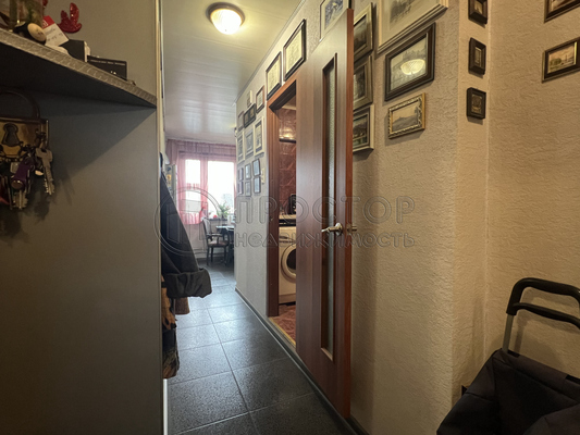 Продам трехкомнатную (3-комн.) квартиру, Братиславская ул, 8, Москва г