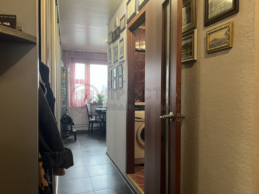 Продам трехкомнатную (3-комн.) квартиру, Братиславская ул, 8, Москва г
