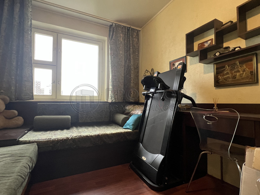 Продам трехкомнатную (3-комн.) квартиру, Братиславская ул, 8, Москва г