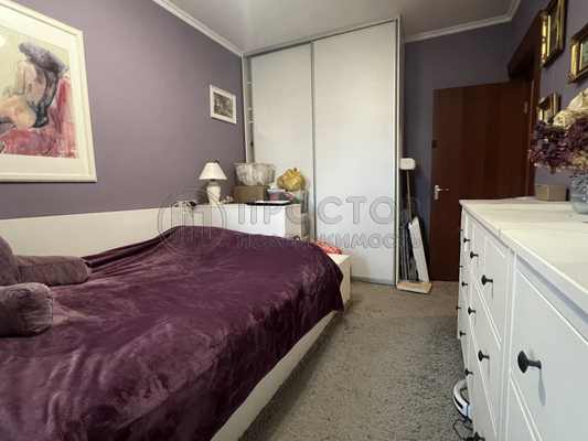 Продам трехкомнатную (3-комн.) квартиру, Братиславская ул, 8, Москва г