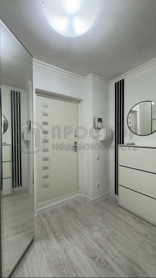 Продам двухкомнатную (2-комн.) квартиру, Шоссейная ул, 3, Москва г