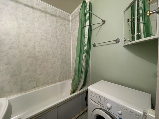 Продам однокомнатную (1-комн.) квартиру, Маршала Савицкого ул, 26к1, Москва г