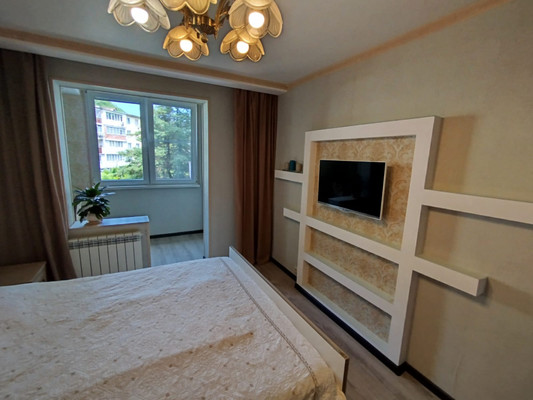 Продам двухкомнатную (2-комн.) квартиру, 6, Тюменский п