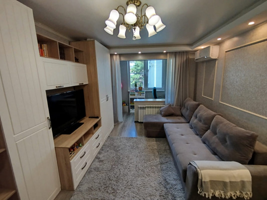 Продам двухкомнатную (2-комн.) квартиру, 6, Тюменский п