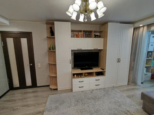 Продам двухкомнатную (2-комн.) квартиру, 6, Тюменский п