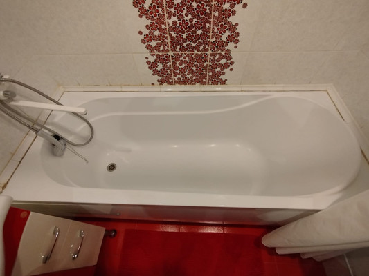 Продам двухкомнатную (2-комн.) квартиру, 6, Тюменский п