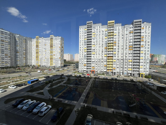 Продам двухкомнатную (2-комн.) квартиру, Ткачева ул, 40, Ростов-на-Дону г