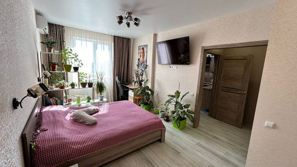 Продам однокомнатную (1-комн.) квартиру, Крымской весны ул, 4К1А, Мирное с