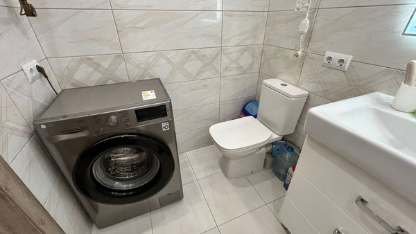 Продам однокомнатную (1-комн.) квартиру, Крымской весны ул, 4К1А, Мирное с