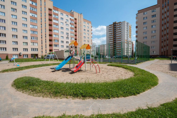 Продам однокомнатную (1-комн.) квартиру, В.Денисова ул, 1-11, Калининград г