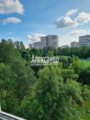 Продам трехкомнатную (3-комн.) квартиру, Софийская ул, 35к8, Санкт-Петербург г