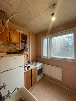 Продам двухкомнатную (2-комн.) квартиру, Художников пр-кт, 18к2, Санкт-Петербург г