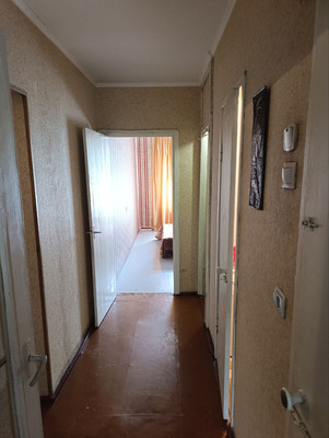 Продам двухкомнатную (2-комн.) квартиру, Аксакова ул, 84, Калининград г