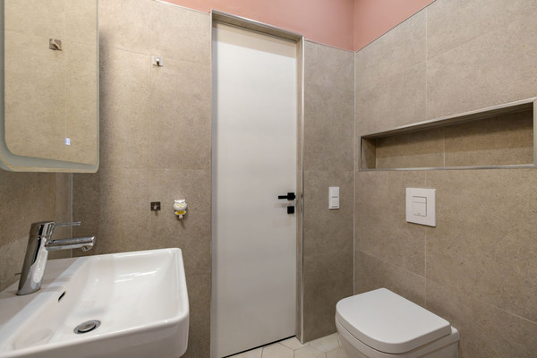 Продам трехкомнатную (3-комн.) квартиру, Годовикова ул, 11к2, Москва г