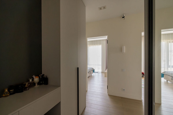 Продам трехкомнатную (3-комн.) квартиру, Годовикова ул, 11к2, Москва г