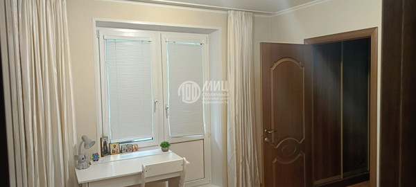 Продам трехкомнатную (3-комн.) квартиру, Фомичёвой ул, 14к3, Москва г