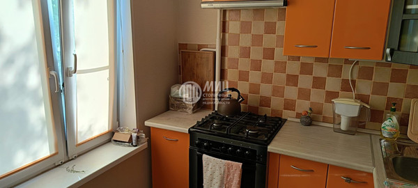 Продам трехкомнатную (3-комн.) квартиру, Фомичёвой ул, 14к3, Москва г