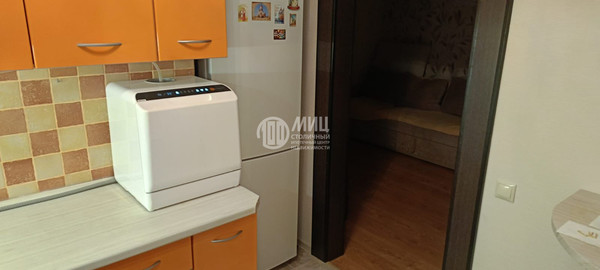 Продам трехкомнатную (3-комн.) квартиру, Фомичёвой ул, 14к3, Москва г