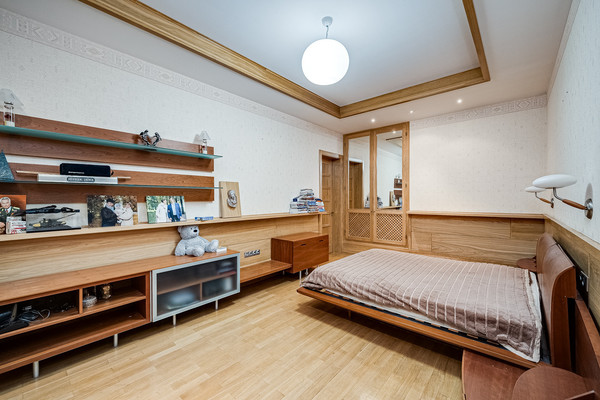 Продам многокомнатную квартиру, Мичуринский пр-кт, 29, Москва г