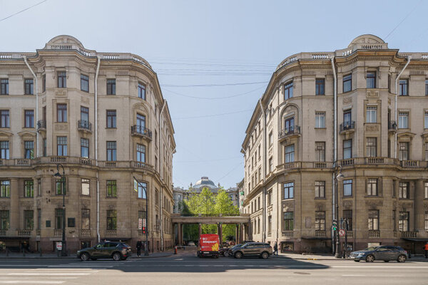 Продам многокомнатную квартиру, Каменноостровский пр-кт, 26-28, Санкт-Петербург г