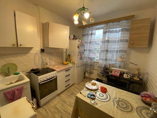 Продам комнату в 2-комн. квартире, Новочеркасский б-р, 36, Москва г