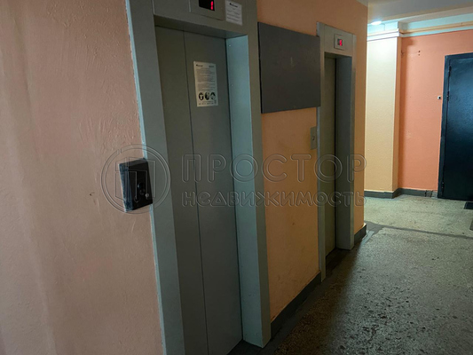 Продам комнату в 2-комн. квартире, Новочеркасский б-р, 36, Москва г