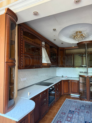 Продам многокомнатную квартиру, Челябинская ул, 13, Москва г