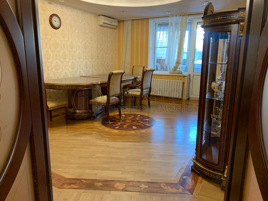 Продам многокомнатную квартиру, Челябинская ул, 13, Москва г