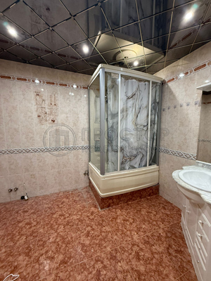 Продам многокомнатную квартиру, Челябинская ул, 13, Москва г