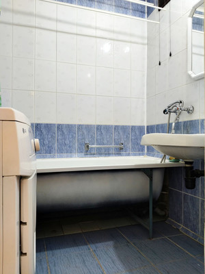 Продам двухкомнатную (2-комн.) квартиру, 11, Ерино д