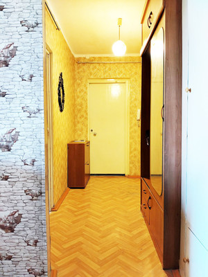 Продам двухкомнатную (2-комн.) квартиру, 11, Ерино д